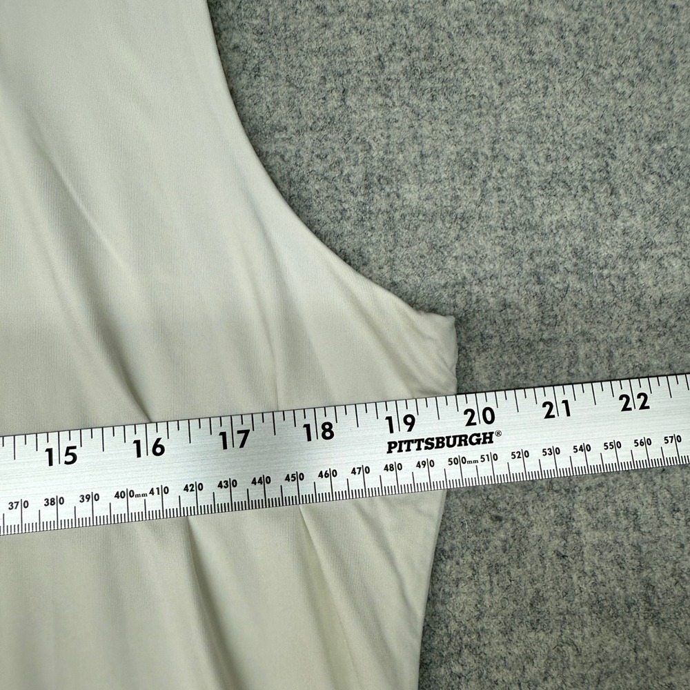 Carlisle Sleeveless Shell Top XL White Nylon Spandex Scoop Neck Layering Stretch - Picture 3 of 8